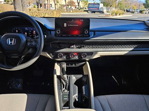 Used 2023 Honda Accord LX image 19