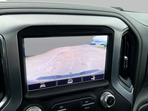 Used 2022 GMC Sierra 1500 SLT AWD/4WD image 25