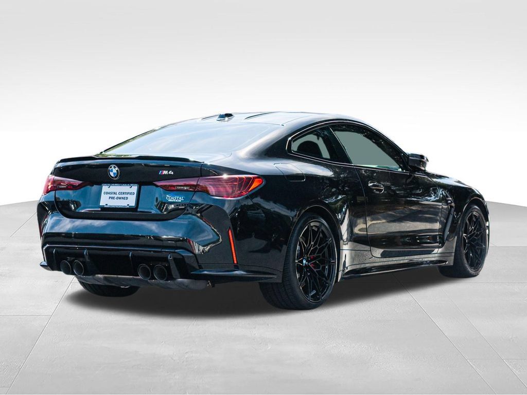 Used 2025 BMW M4 Coupe w/ Executive Package RWD image 3