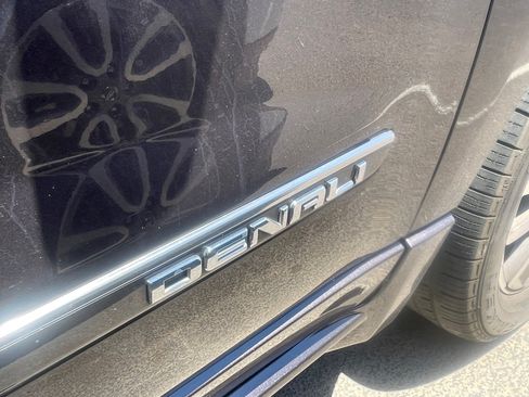 Used 2015 GMC Acadia Denali FWD image 10
