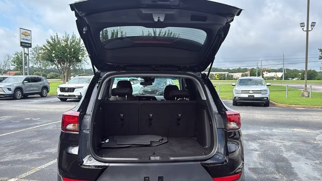 Used 2025 Chevrolet TrailBlazer LT AWD/4WD image 10