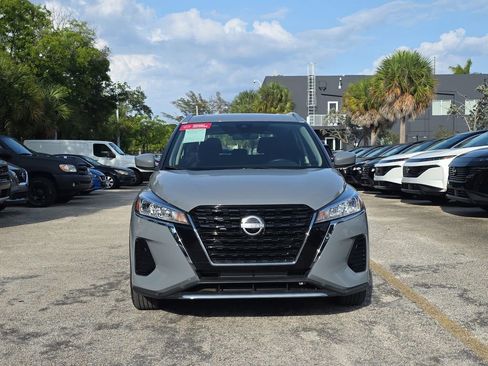 Certified 2023 Nissan Kicks SV FWD image 2