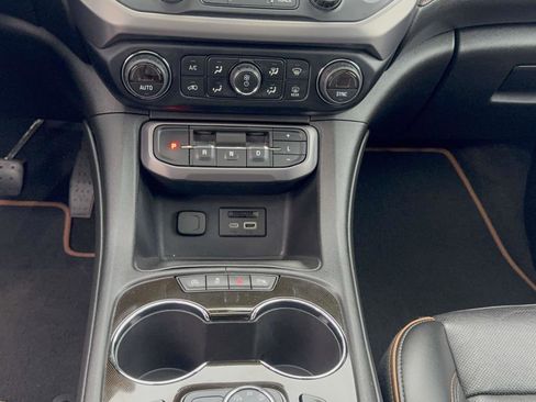 Used 2021 GMC Acadia AT4 w/ Technology Package image 17