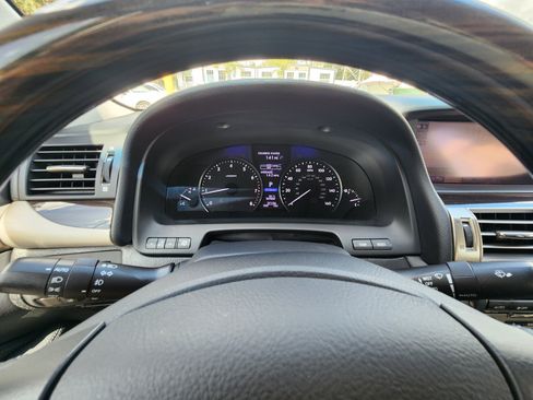 Used 2013 Lexus LS 460 Luxury image 12