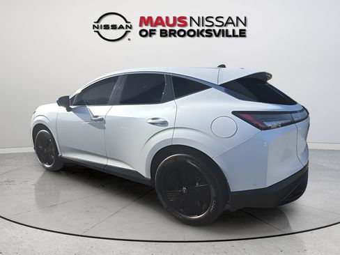 Used 2025 Nissan Murano SV FWD image 4