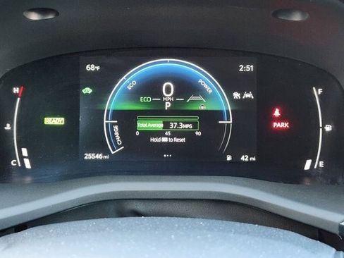 Used 2025 Toyota Camry XLE image 14