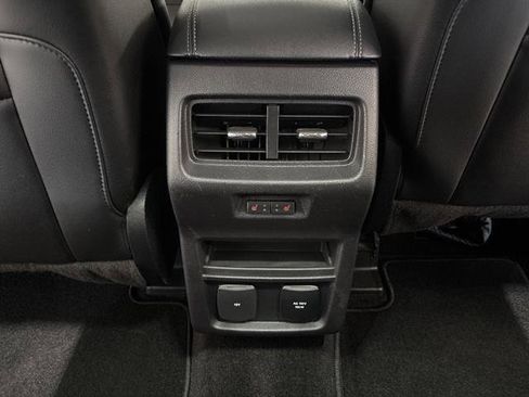 Used 2018 Ford Edge Titanium w/ Equipment Group 301A image 18