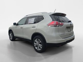 Used 2016 Nissan Rogue SV w/ SV Premium Package video 3