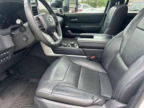 Used 2023 Toyota Tundra Platinum image 11