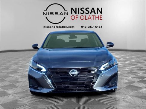 Used 2025 Nissan Altima 2.5 S image 30