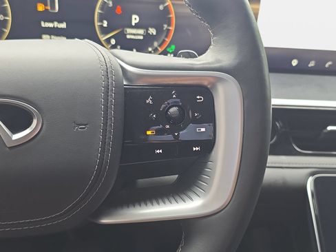 Certified 2025 INFINITI QX80 Sensory AWD/4WD image 18