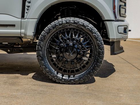 Used 2026 Ford F450 Platinum w/ Platinum Plus Package image 12