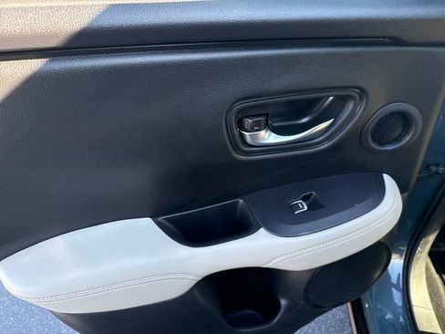 Certified 2023 Honda HR-V EX-L image 17