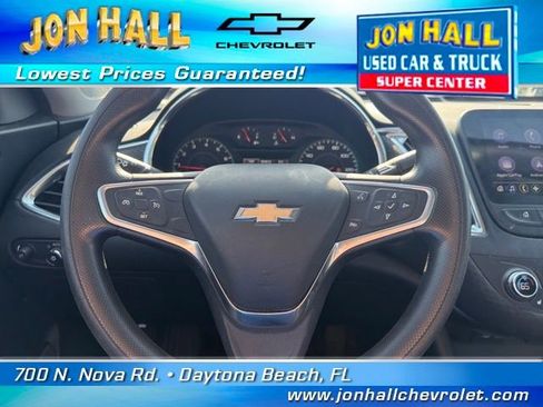 Used 2021 Chevrolet Malibu LT image 18