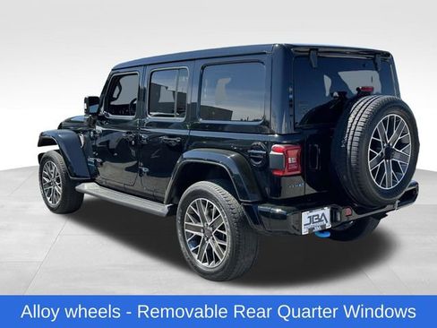 Used 2023 Jeep Wrangler Unlimited Sahara image 26