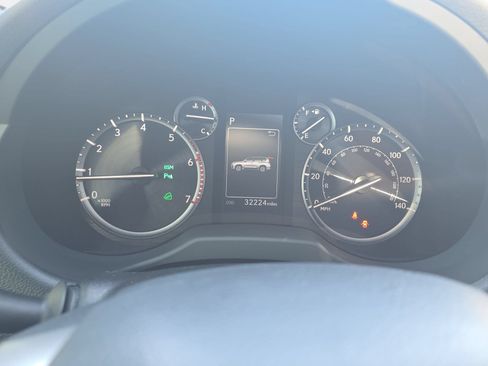 Used 2023 Lexus GX 460 Premium w/ Premium Package AWD/4WD image 18