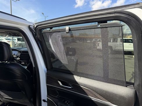 Used 2022 Jeep Grand Cherokee Limited 4xe w/ Luxury Tech Group II image 28