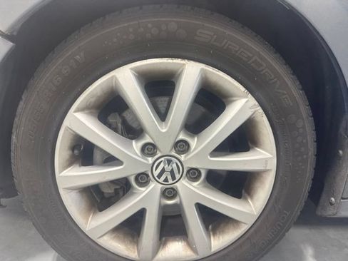 Used 2015 Volkswagen Jetta SE FWD image 11