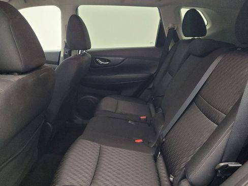 Used 2018 Nissan Rogue SV AWD/4WD image 18
