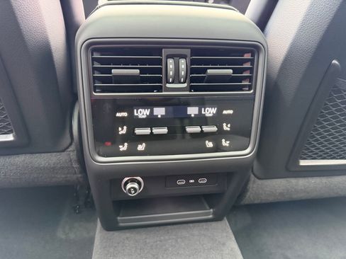 New 2026 Porsche Cayenne S AWD/4WD image 23