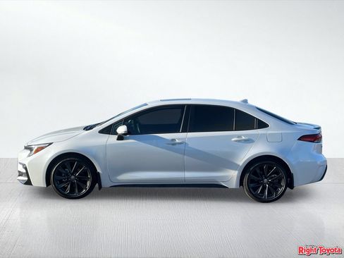 Certified 2025 Toyota Corolla XSE FWD image 3