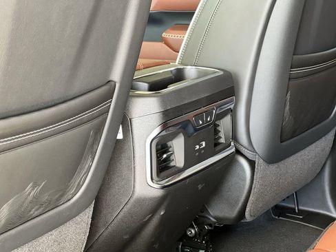 New 2026 GMC Sierra 2500 Denali Ultimate image 28