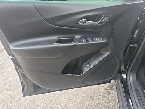 Used 2020 Chevrolet Equinox LT w/ Driver Convenience Package FWD image 11