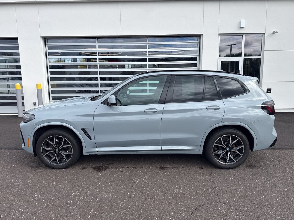 Certified 2024 BMW X3 xDrive30i w/ Premium Package AWD/4WD image 2