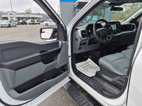 Used 2022 Ford F150 XL w/ Trailer Tow Package image 10