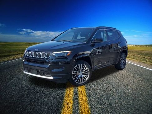 Used 2023 Jeep Compass Limited w/ Elite Group AWD/4WD image 29