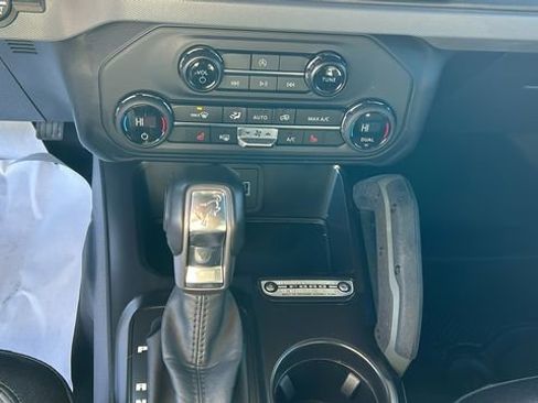 Certified 2024 Ford Bronco Everglades image 21