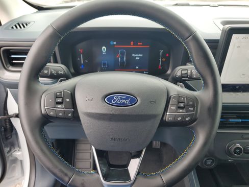 New 2026 Ford Maverick Lobo image 18