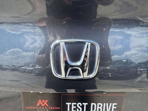 Used 2023 Honda Civic Sport image 16