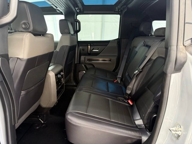 Used 2025 GMC Hummer EV 2X AWD/4WD image 17