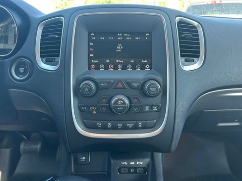 Used 2020 Dodge Durango SXT AWD/4WD image 23