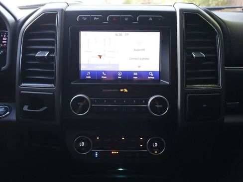 Used 2020 Ford Expedition Max XLT w/ Equipment Group 202A AWD/4WD image 35