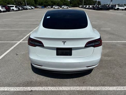 Used 2020 Tesla Model 3 Standard Range Plus RWD image 4