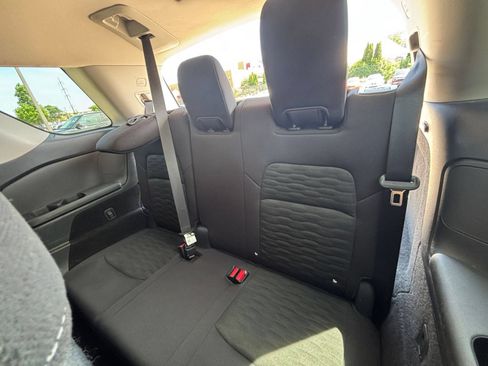 Used 2025 Nissan Pathfinder SV AWD/4WD image 29