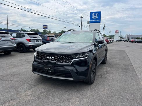 Used 2023 Kia Sorento S w/ Panoramic Sunroof Package AWD/4WD image 1