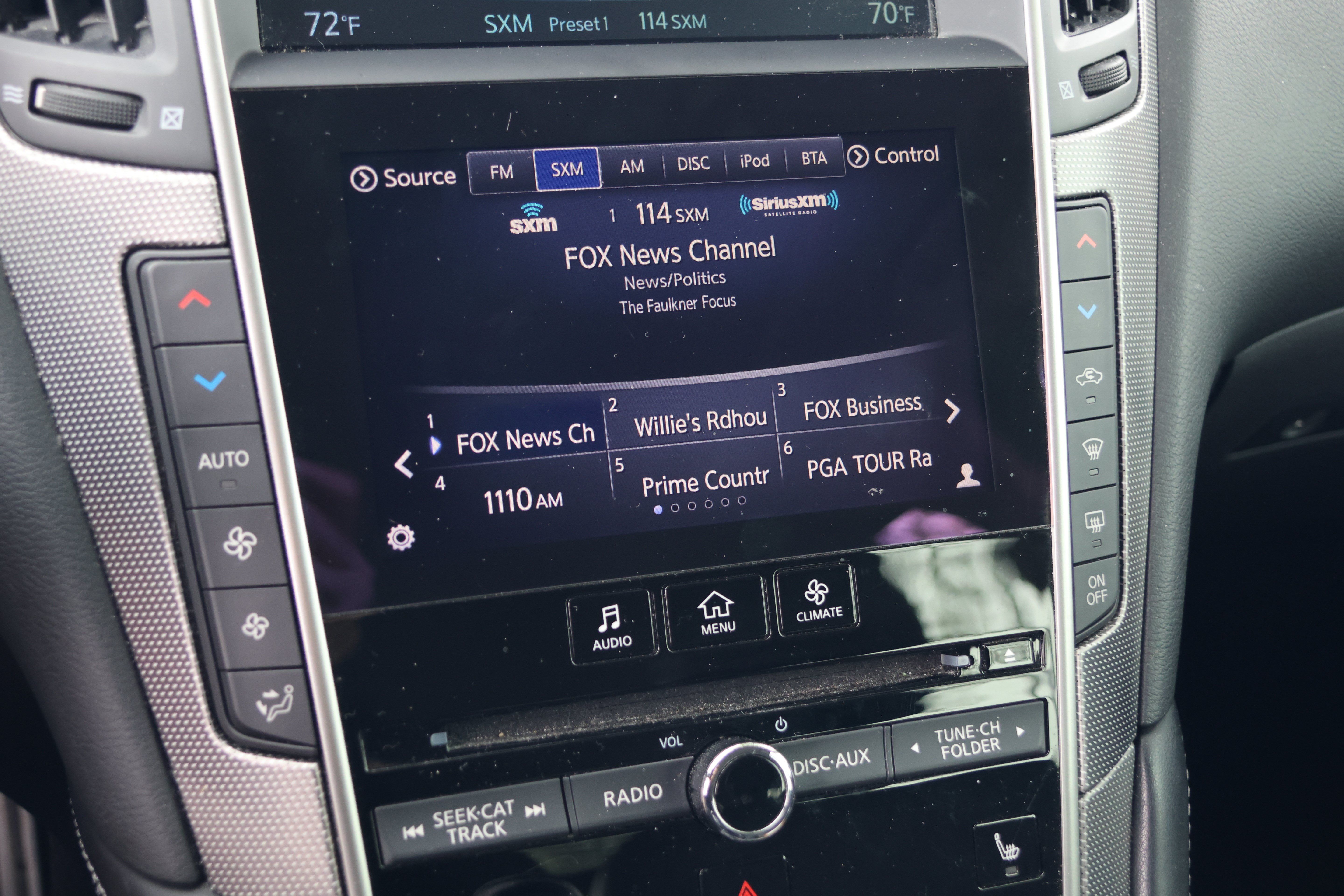 Used 2016 INFINITI Q50 Sport RWD image 25