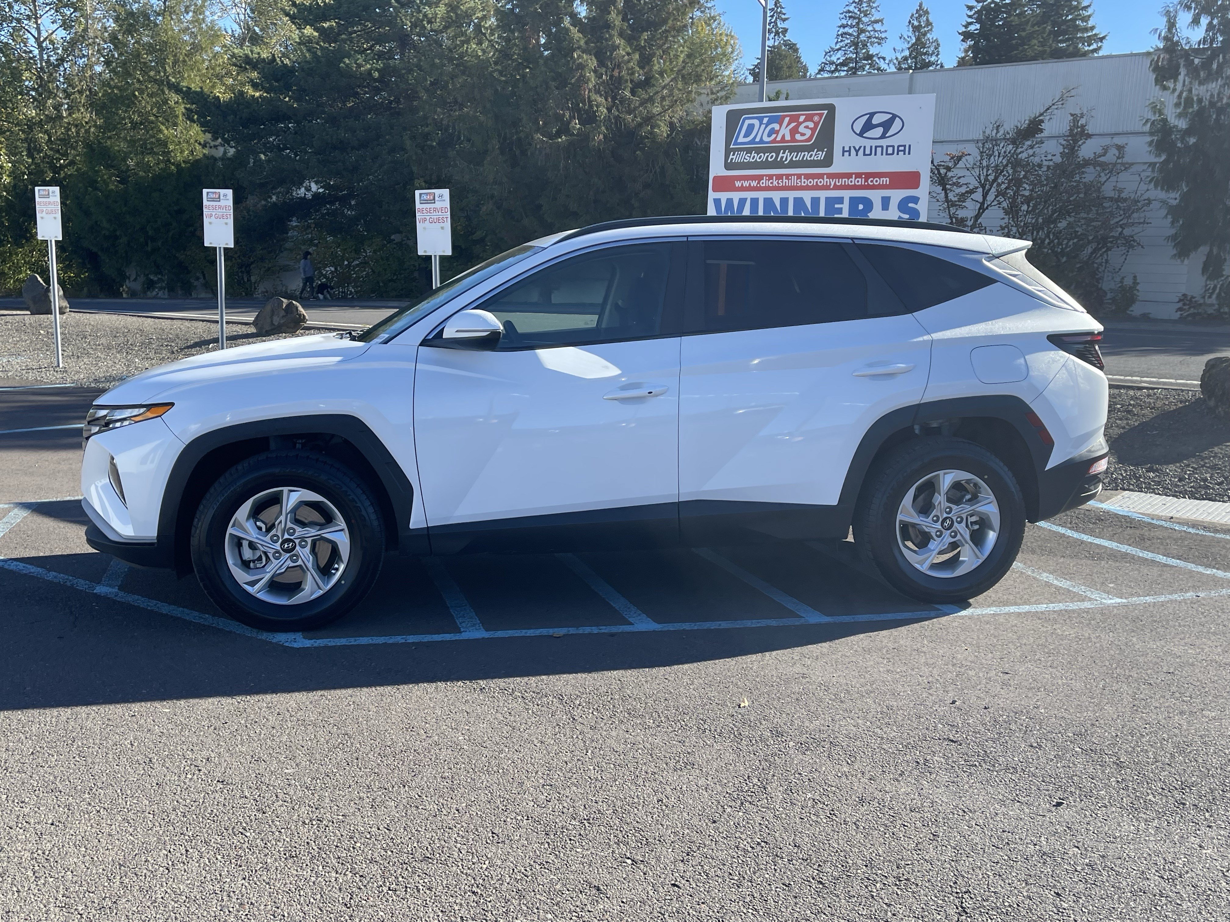 Certified 2022 Hyundai Tucson SEL w/ Cargo Package AWD/4WD image 2
