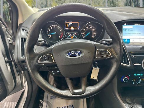 Used 2018 Ford Focus SEL FWD image 18