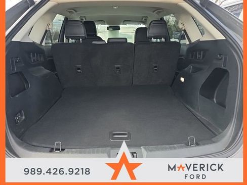 Used 2023 Ford Edge SEL w/ Convenience Package image 6