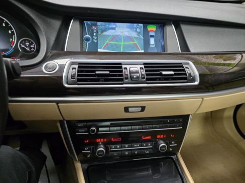 Used 2011 BMW 535i Gran Turismo image 23