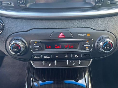 Used 2020 Kia Sorento EX FWD image 22