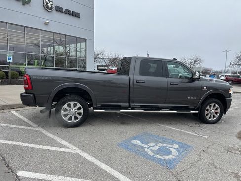 Used 2019 RAM 3500 Laramie image 31