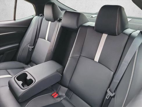 Used 2025 Toyota Camry SE image 14