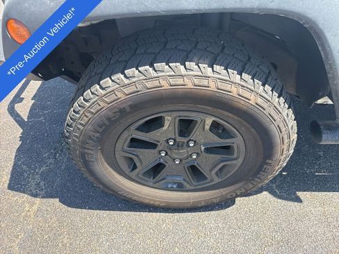 Used 2015 Jeep Wrangler Sport AWD/4WD image 5