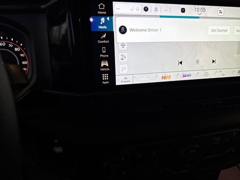 New 2026 Jeep Gladiator Sport image 22