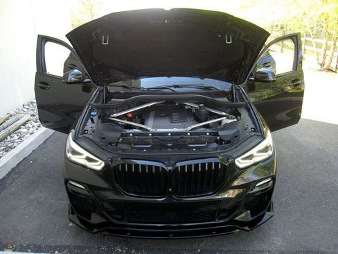 Used 2020 BMW X5 xDrive40i w/ M Sport Package image 32